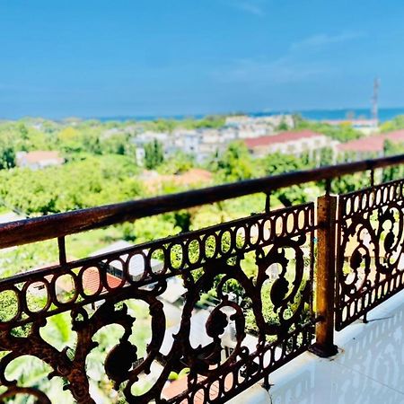 Masaki 2-Bedroom Apartment - Near The Ocean Дар-эс-Саламе Экстерьер фото