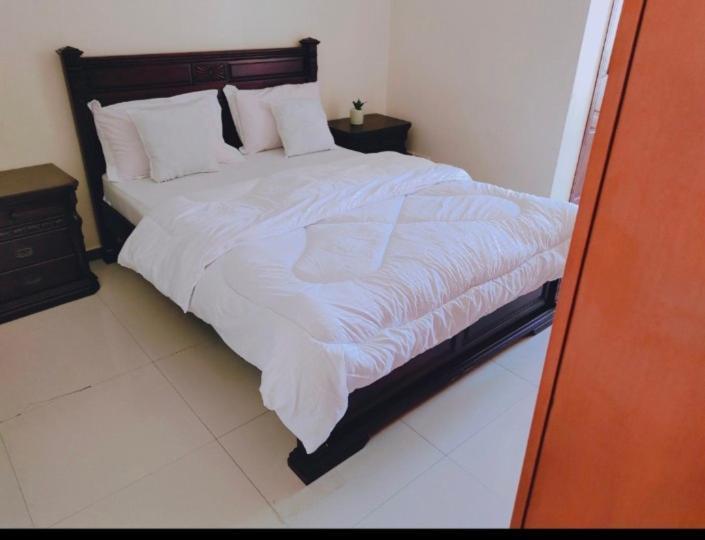 Masaki 2-Bedroom Apartment - Near The Ocean Дар-эс-Саламе Экстерьер фото